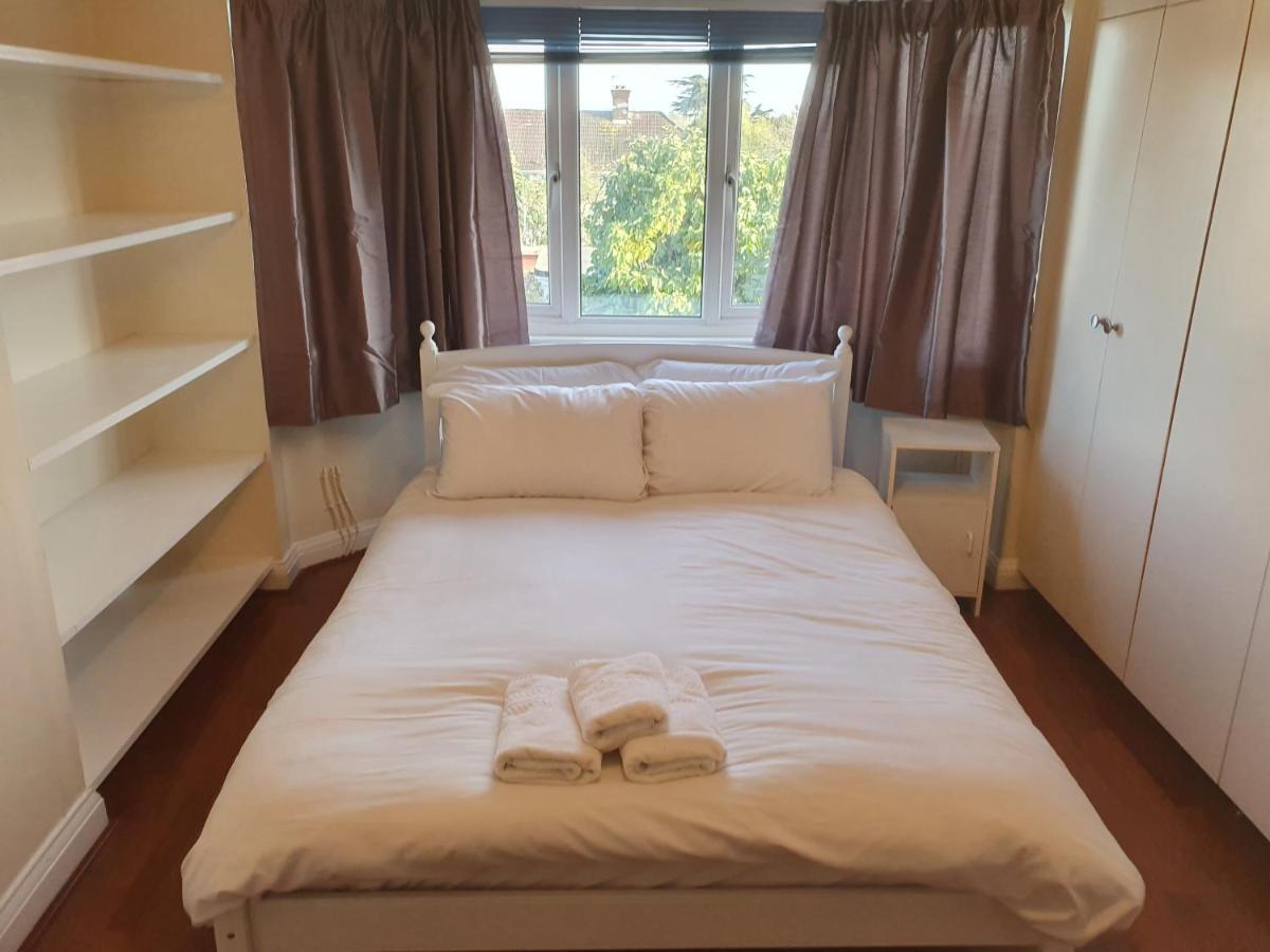Villa Elegant House 10 Minutes Walk To Wembley Stadium London Exterior foto