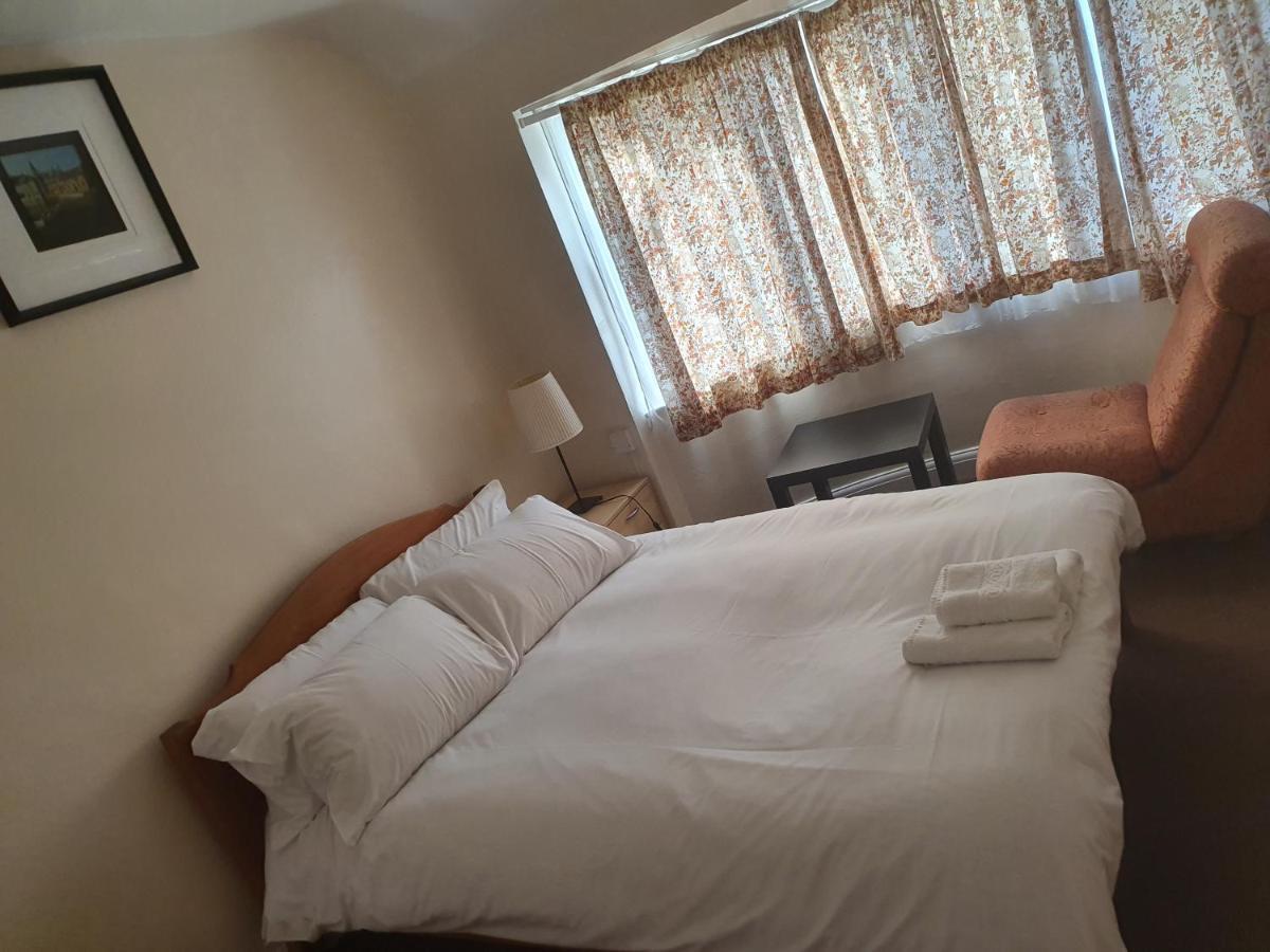Villa Elegant House 10 Minutes Walk To Wembley Stadium London Exterior foto